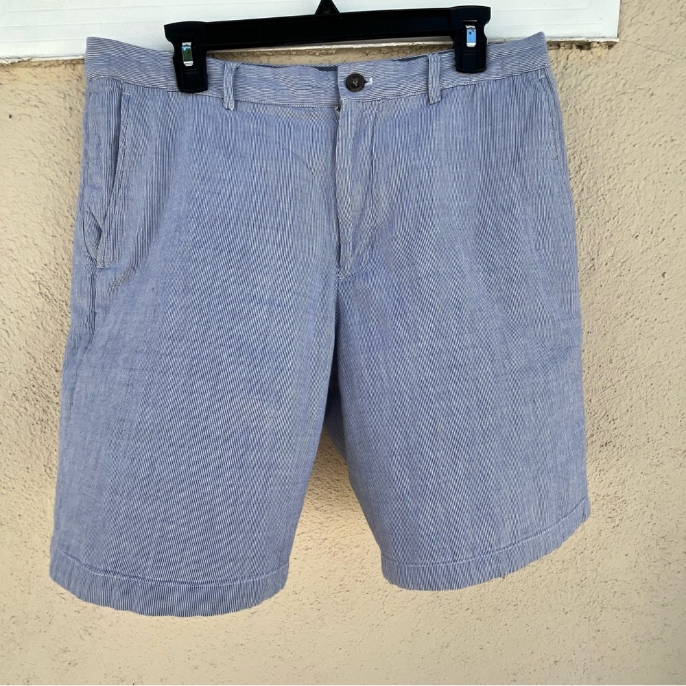 Club Monaco Maddox Fit Flat Front Light Blue Houndstooth Shorts Size 32” Waist